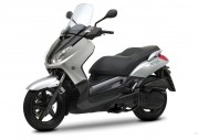 Yamaha X-Max 125